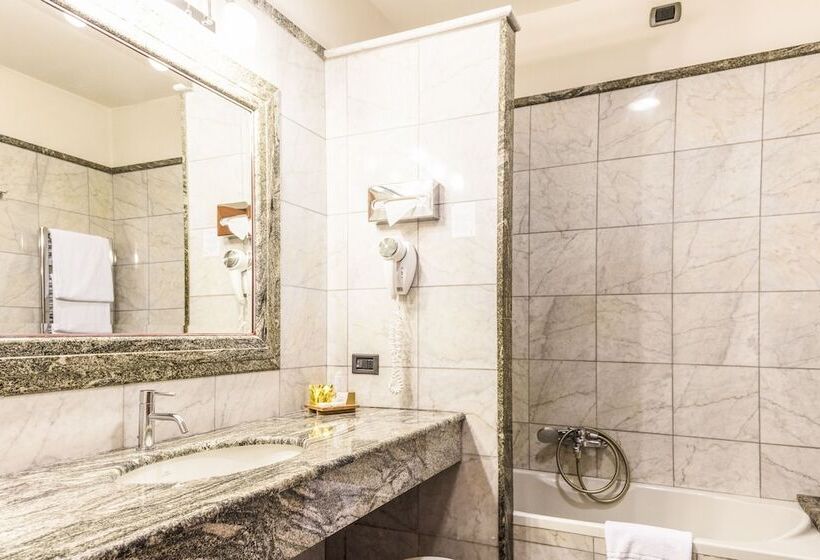 Fotos del hotel Giolli Nazionale:  5