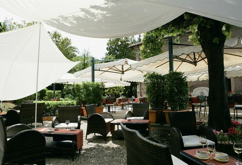 Fotos del hotel The Church Village:  9