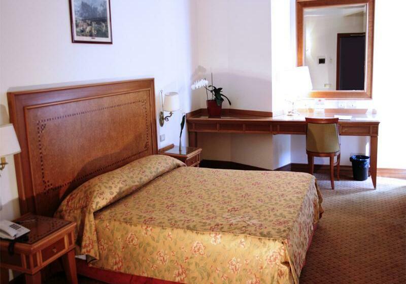 Fotos del hotel Sunrise Hotel:  2