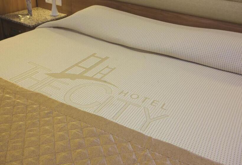 Fotos del hotel The City:  15