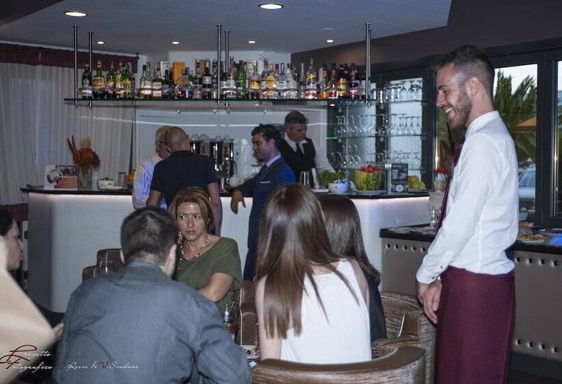 Fotos del hotel Domidea:  6