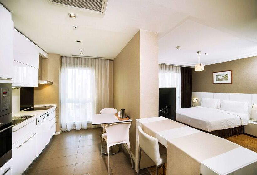 Radisson Residences Avrupa Tem Istanbul