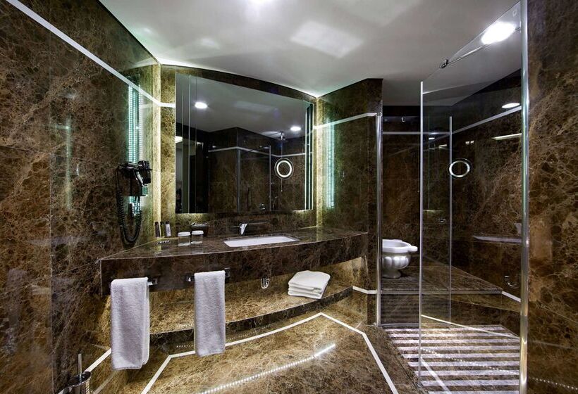Fotos del hotel Doubletree By Hilton Istanbul Esentepe:  5