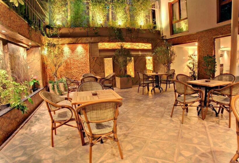 Fotos del hotel Grand  De Pera:  16