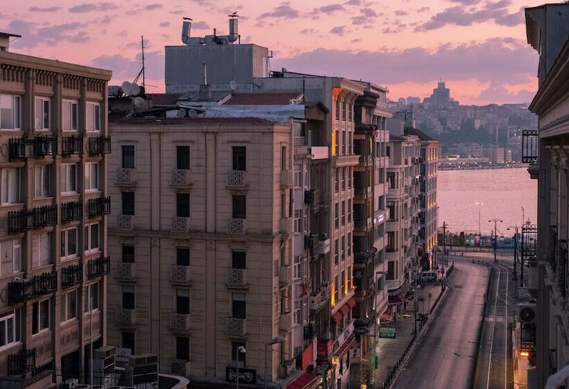 Fotos del hotel Tarihi Isparta Palas:  10