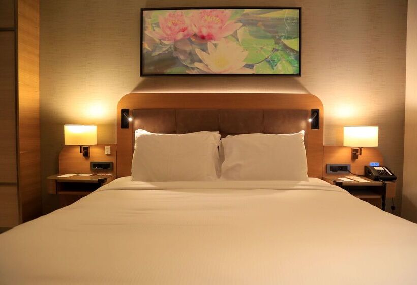 Fotos del hotel Doubletree By Hilton Hotel Istanbul  Tuzla:  7