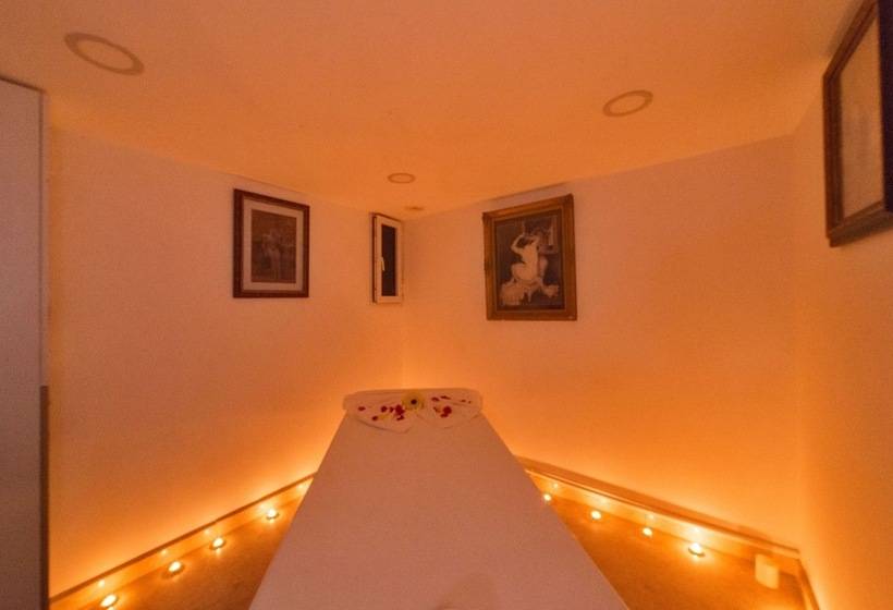 Fotos del hotel Darkmen  2:  24