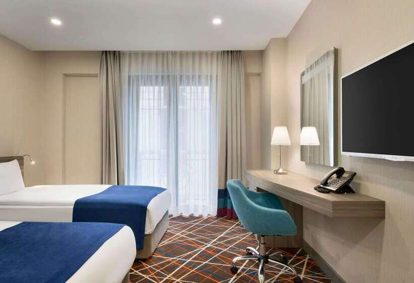 Fotos del hotel Tryp By Wyndham Istanbul Taksim:  13