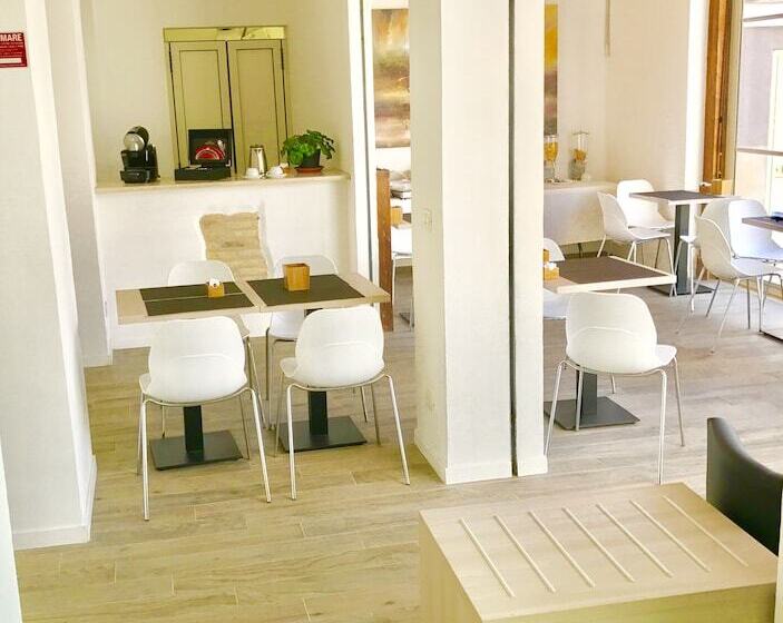 Fotos del hotel Academy:  24