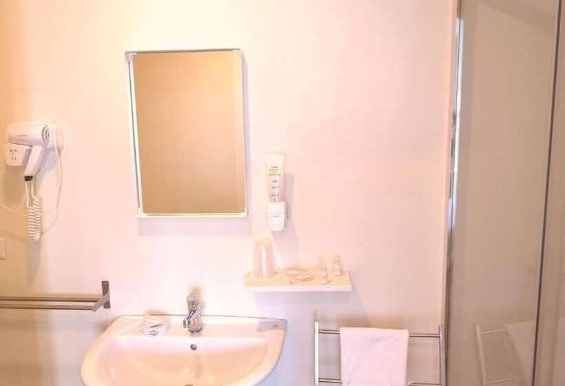 Fotos del hotel Academy:  26