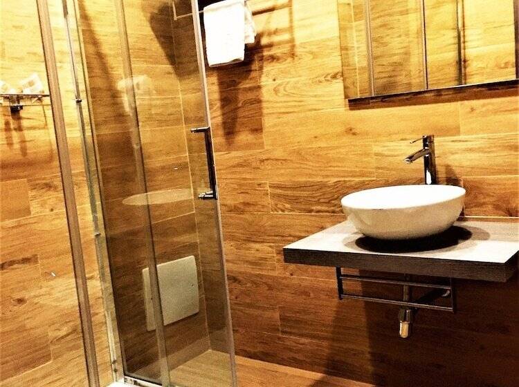 Fotos del hotel Academy:  3